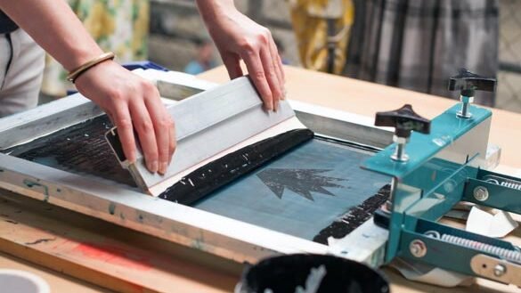 Savoir faire : machine de sérigraphie