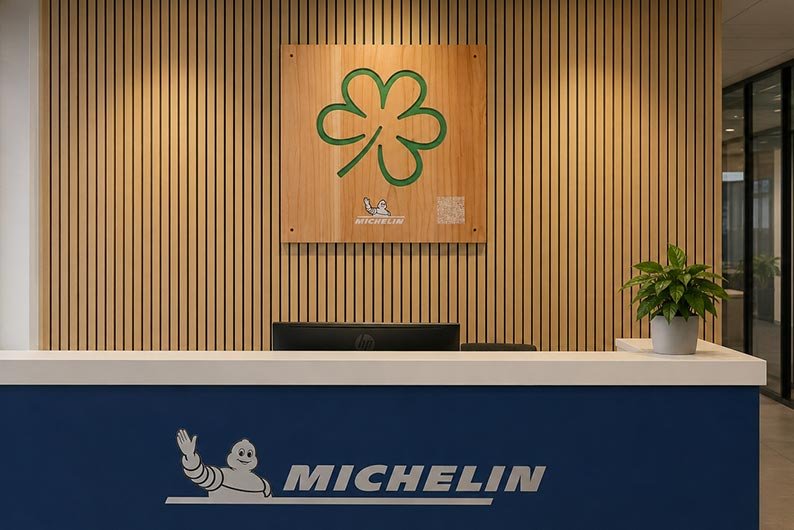 enseigne bois michelin