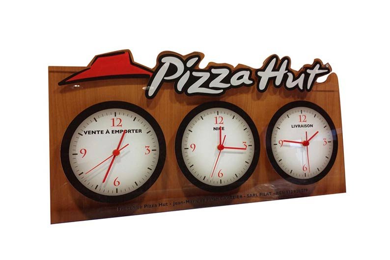 Horloge en plexi